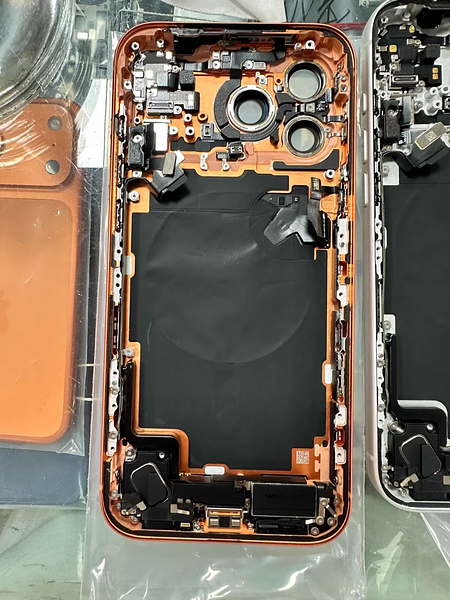 back housing complete for iPhone 17 Pro Max