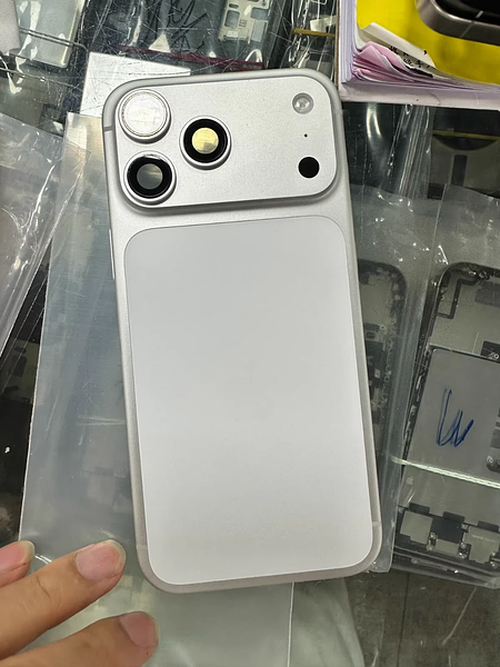 back housing complete for iPhone 17 Pro Max